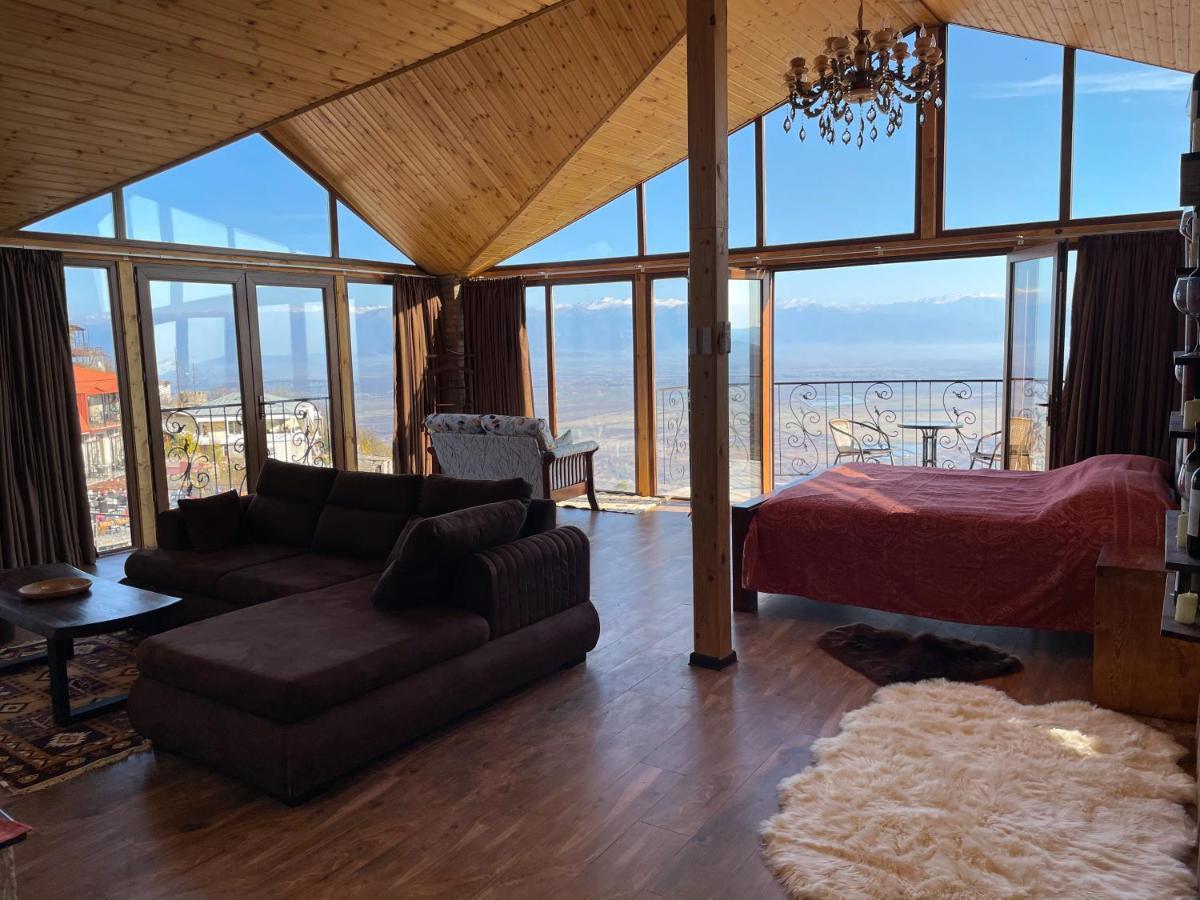Guest House Kusika Sighnaghi Bagian luar foto