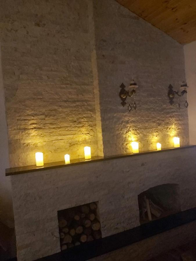 Guest House Kusika Sighnaghi Bagian luar foto