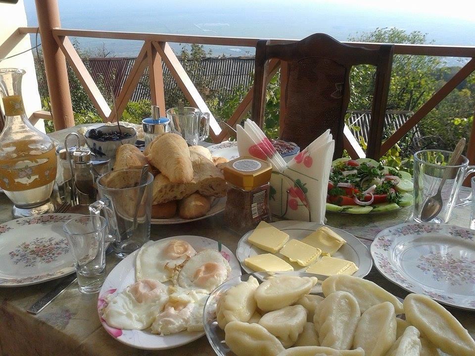 Guest House Kusika Sighnaghi Bagian luar foto