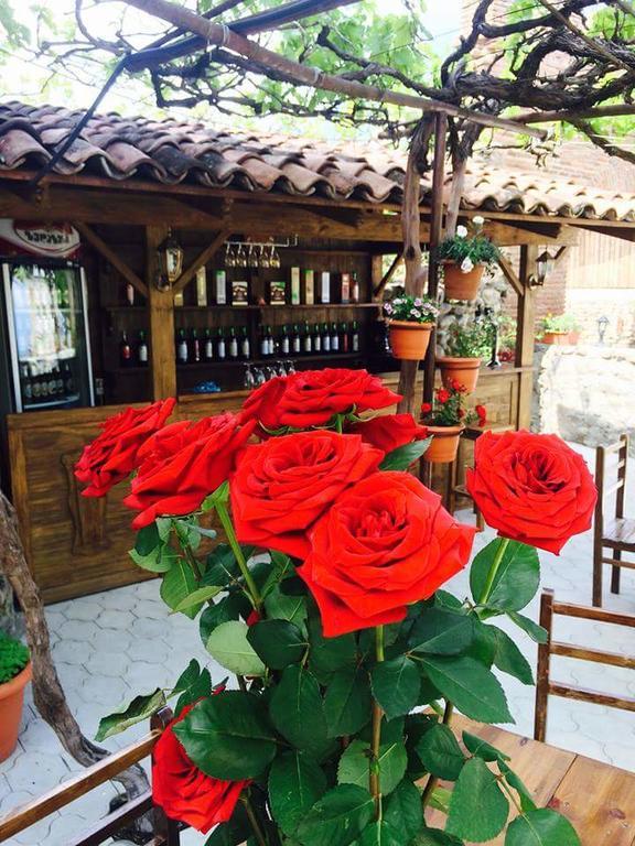 Guest House Kusika Sighnaghi Bagian luar foto