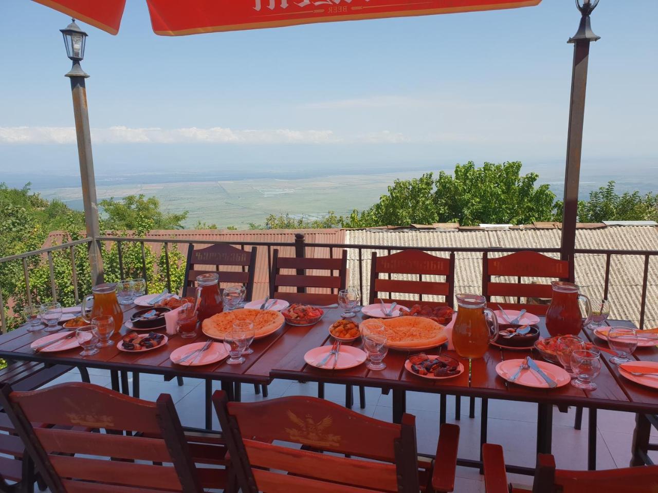 Guest House Kusika Sighnaghi Bagian luar foto